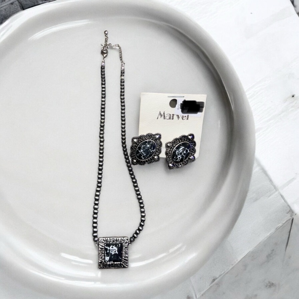 Marvel Black and Silver Necklace Set